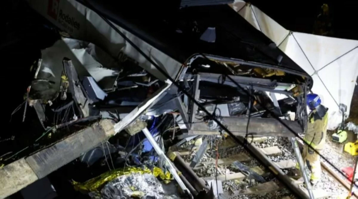 عالم الجريمة – إسبانيا: مقتل شخص وإصابة آخرين في حادث قطار