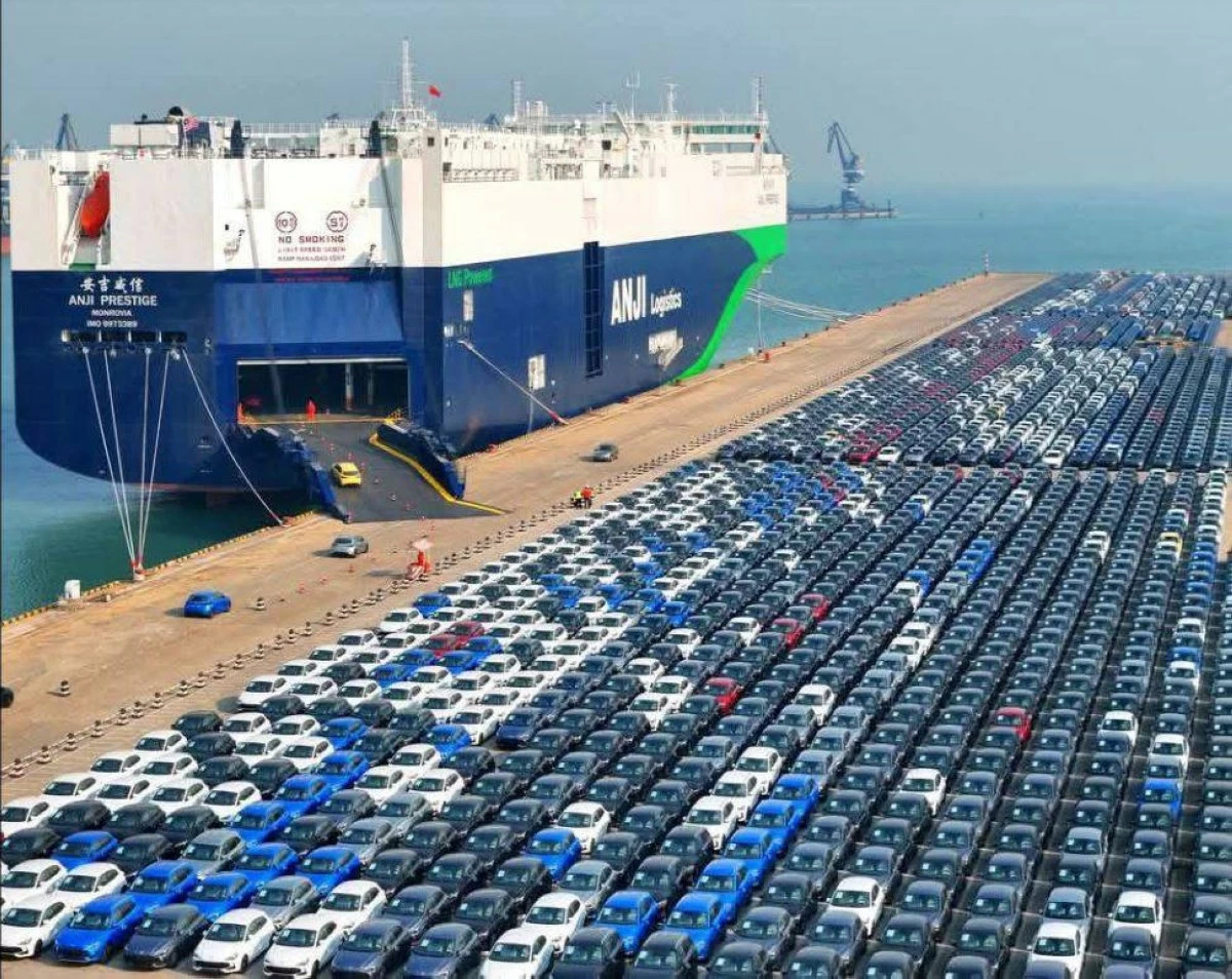 اخبار التكنولوجيا – الصين تصنع أكبر حاملة سيارات في العالم