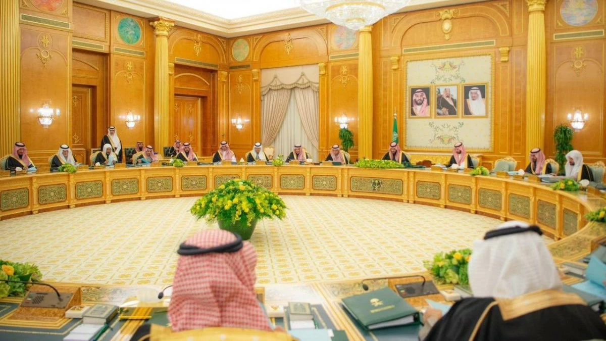 وتجدد المملكة العربية السعودية دعمها لجهود حل الخلافات على الساحتين الإقليمية والدولية من خلال الحوار