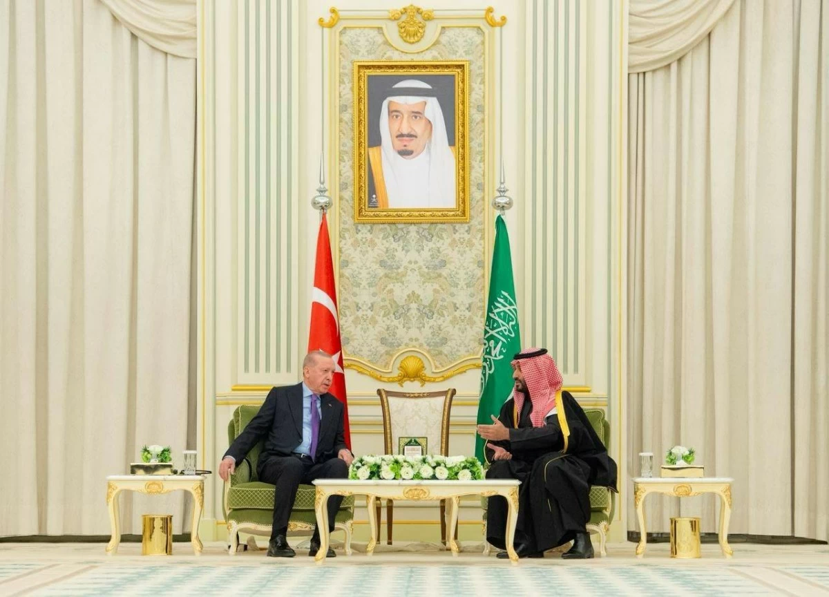ولي العهد السعودي والرئيس التركي يبحثان تعزيز العلاقات الثنائية