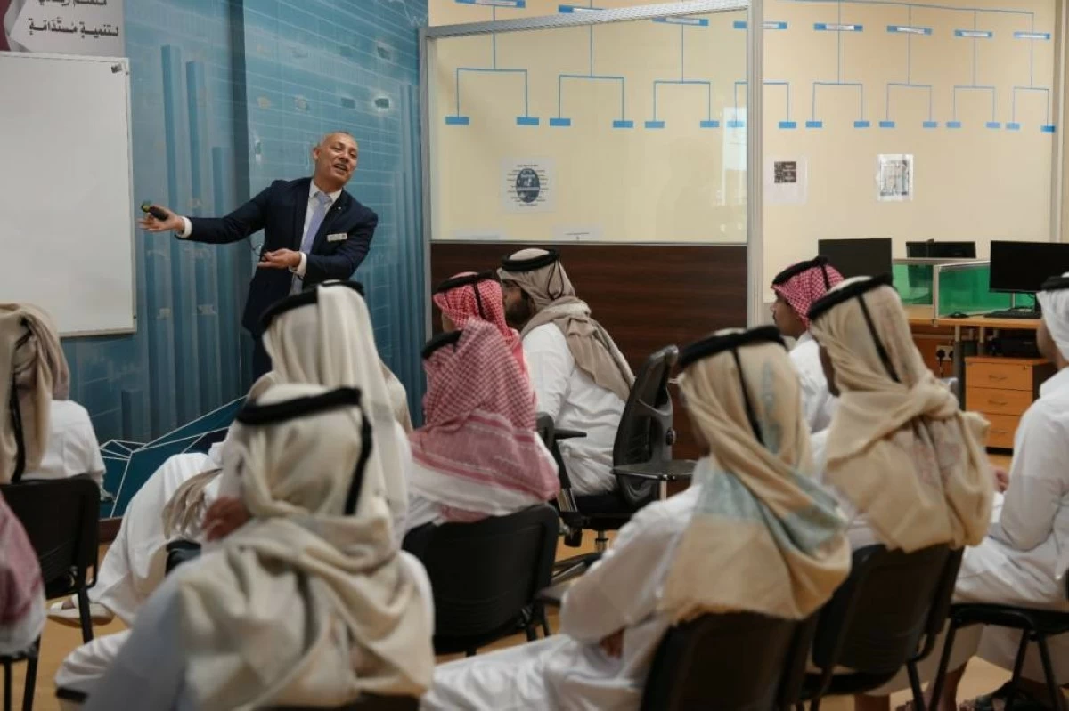 وفد تعليمي سعودي يشيد بتجربة قطر في العلوم المصرفية