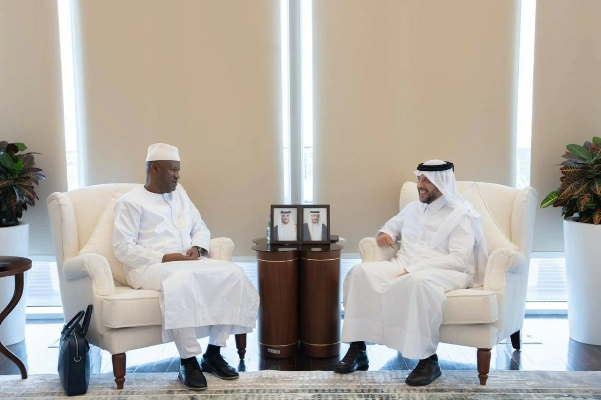 وزير الصحة العامة يجتمع مع نظيره السنغالي