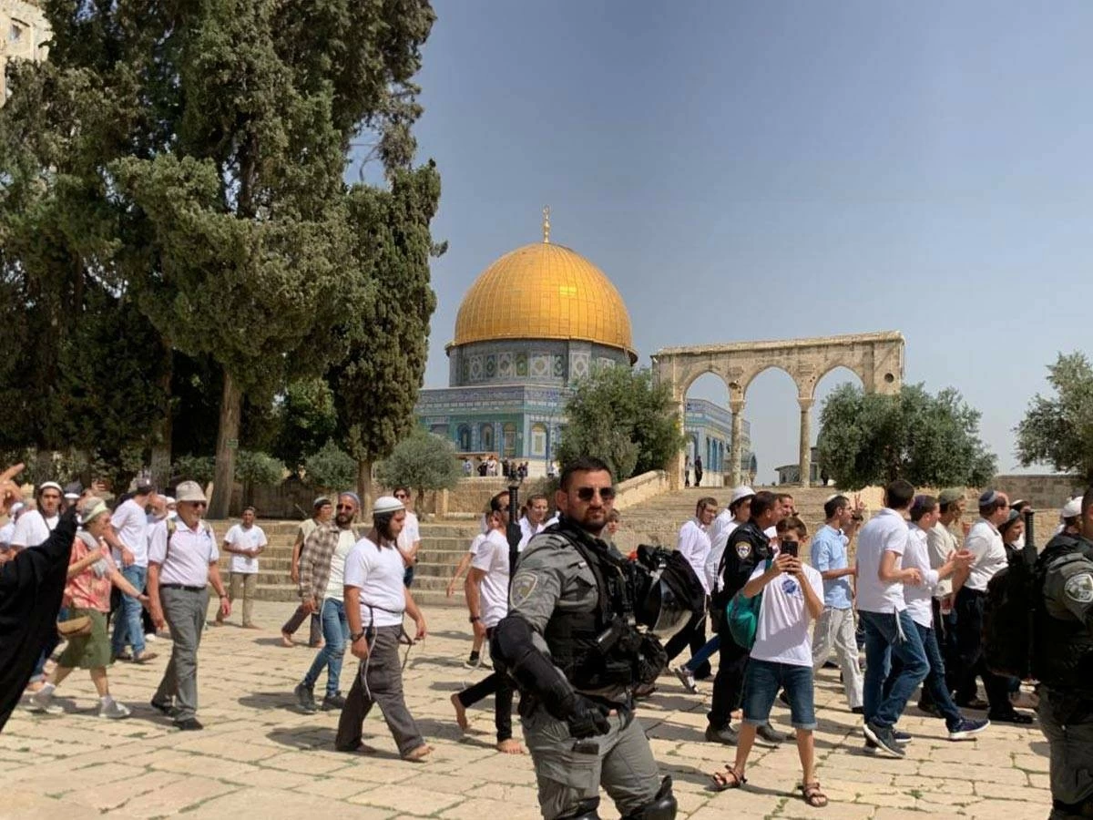 640 مستعمرا اقتحموا المسجد الأقصى المبارك بحماية شرطة الاحتلال