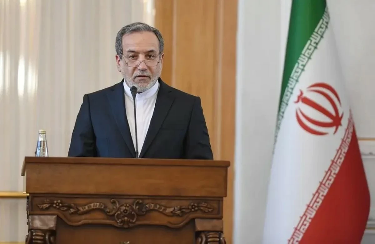 وزير الخارجية الإيراني يؤكد تحقيق تقدم جيد في جولة المفاوضات مع الولايات المتحدة