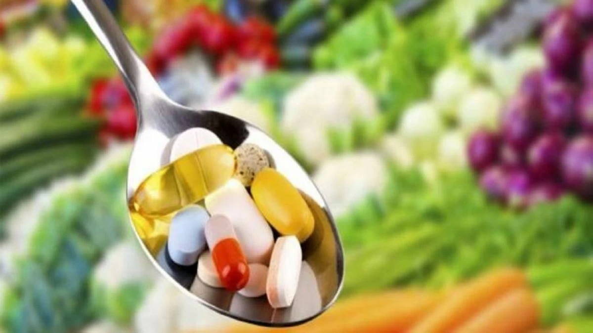 9 مكملات غذائية لا غنى عنها للمرأة بعد الأربعين