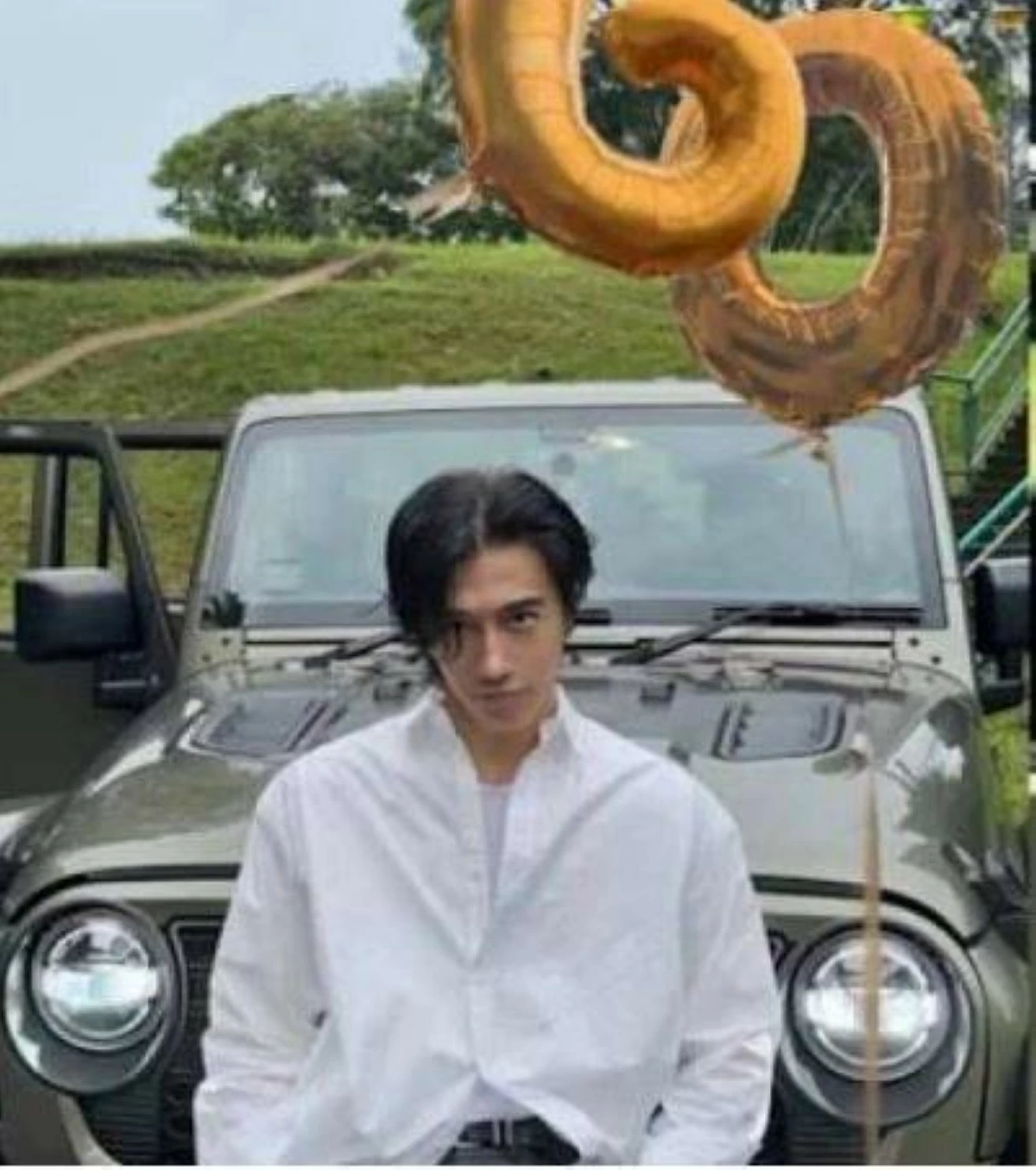 سنغافوري ستيني بمظهر ثلاثيني