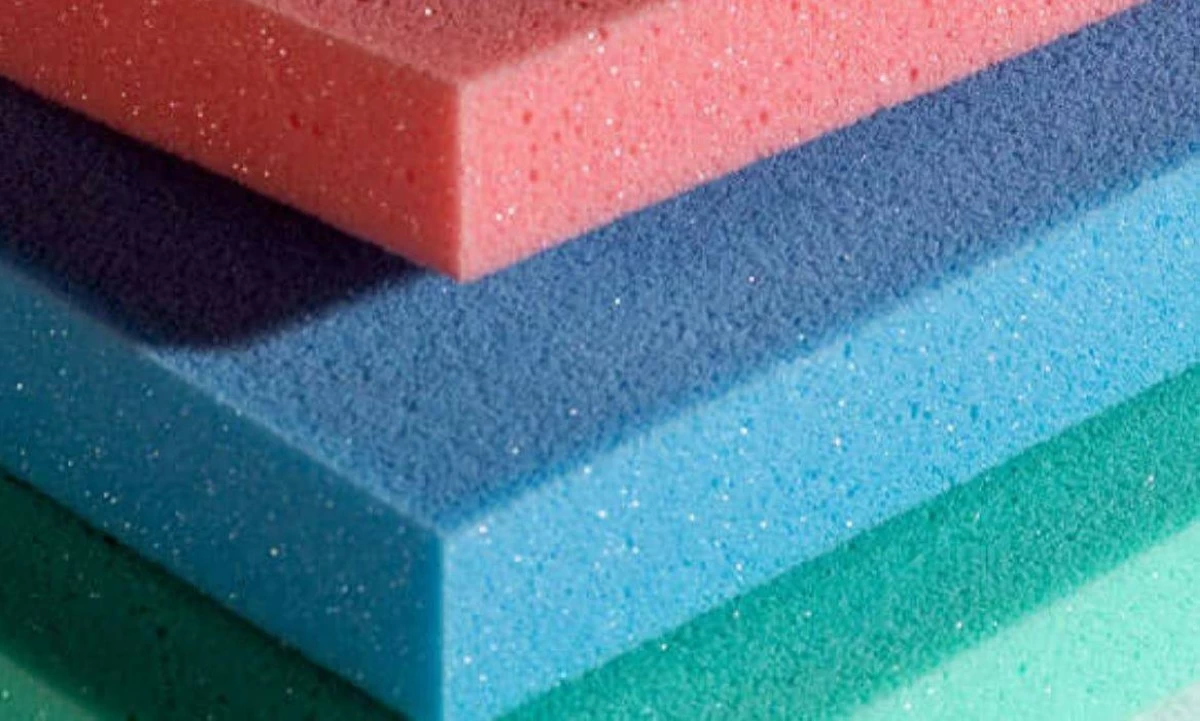 «رغوة هجينة» تمتص الصدمات 10 أضعاف التقليدية