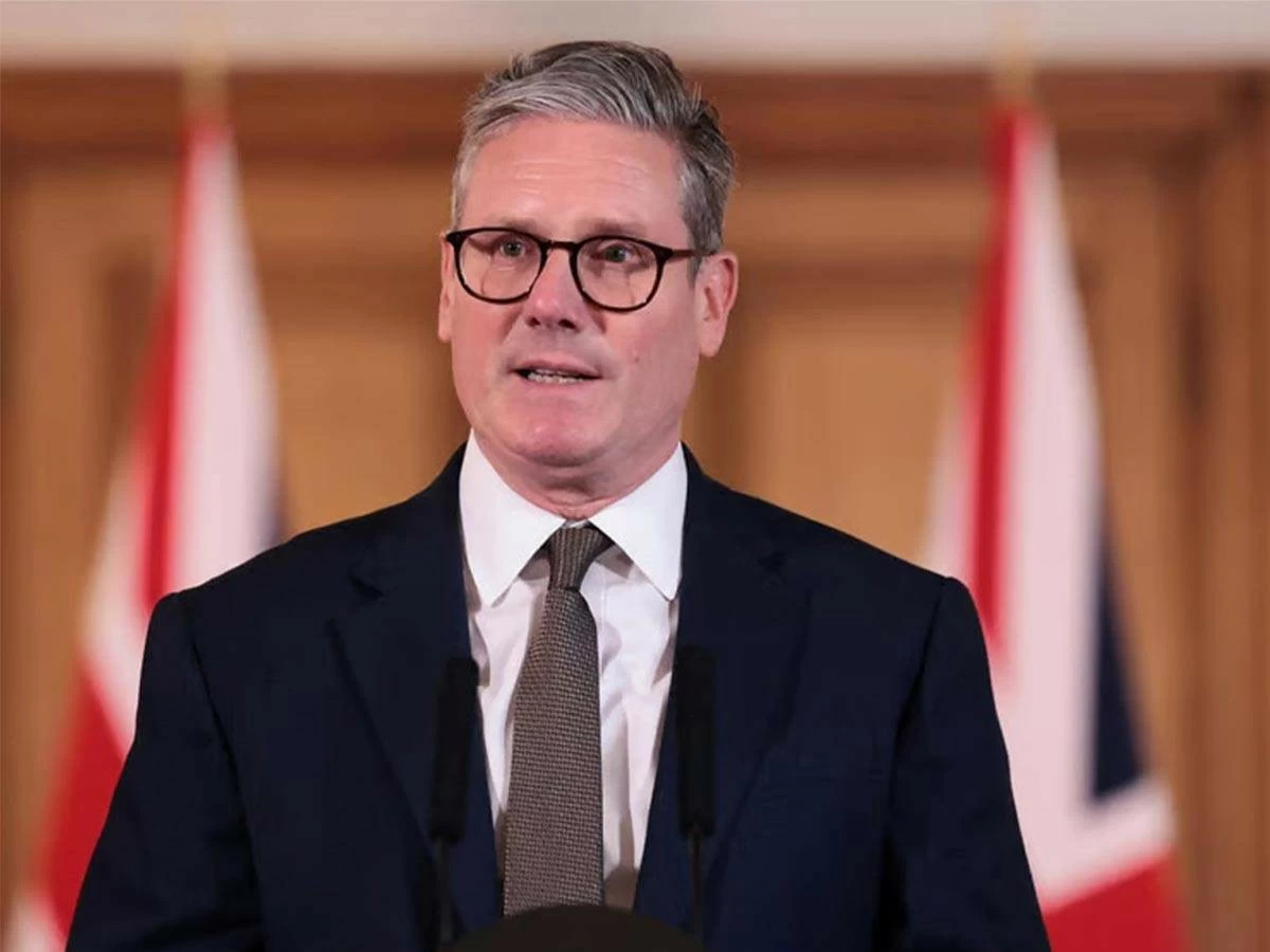 رئيس وزراء بريطانيا : يجب إعادة فتح مضيق هرمز لضمان الاستقرار في الأسواق