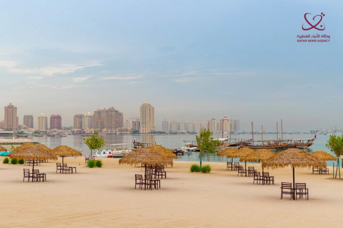 وتحذر الأرصاد الجوية من هطول أمطار رعدية على الساحل ورياح قوية على البحر نهارا