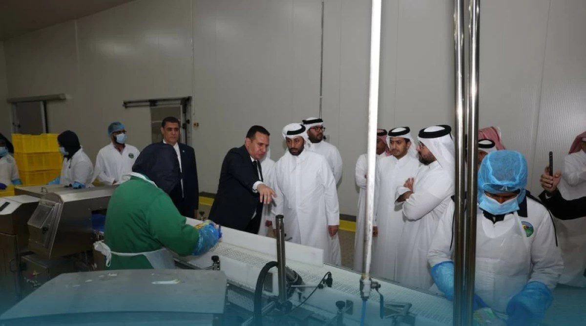 وزير البلدية يؤكد كفاءة منظومة الإنتاج واستقرار سلاسل التوريد