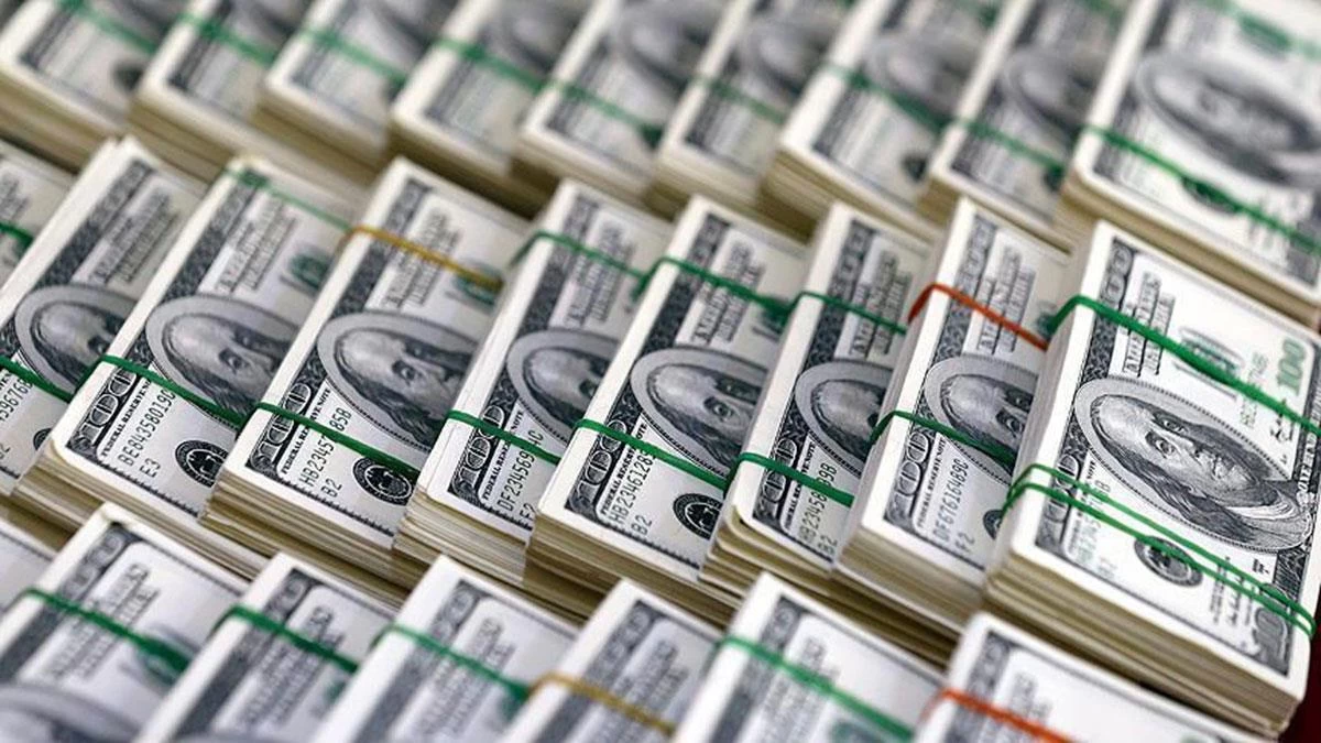 أخبار منوعة – يجني ملايين الدولارات من الموسيقى المزيفة