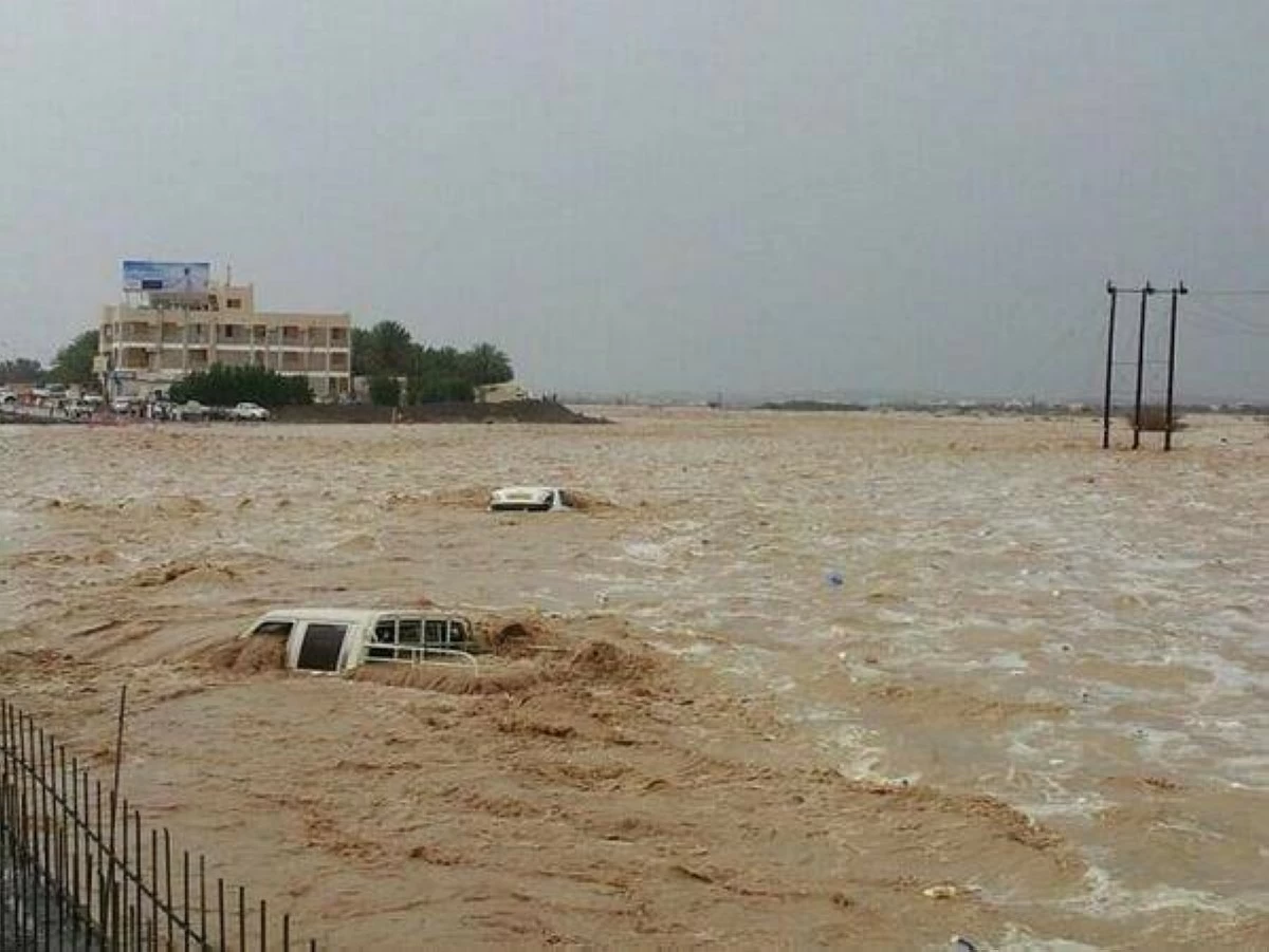عالم الجريمة – غرق امرأتين في ولاية عبري في عمان نتيجة الفيضانات