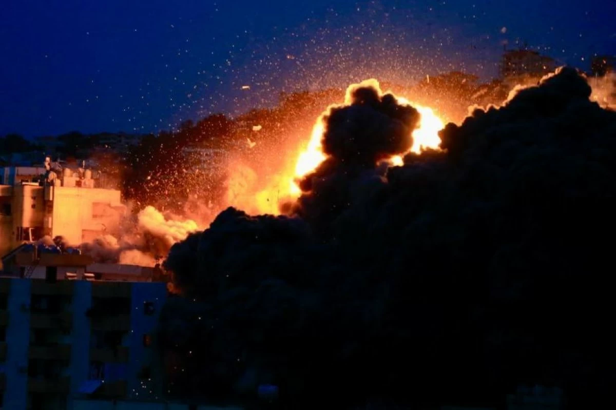 قتل خمسة أشخاص بينهم عنصران من الجيش اللبناني في غارات إسرائيلية جديدة على جنوب لبنان