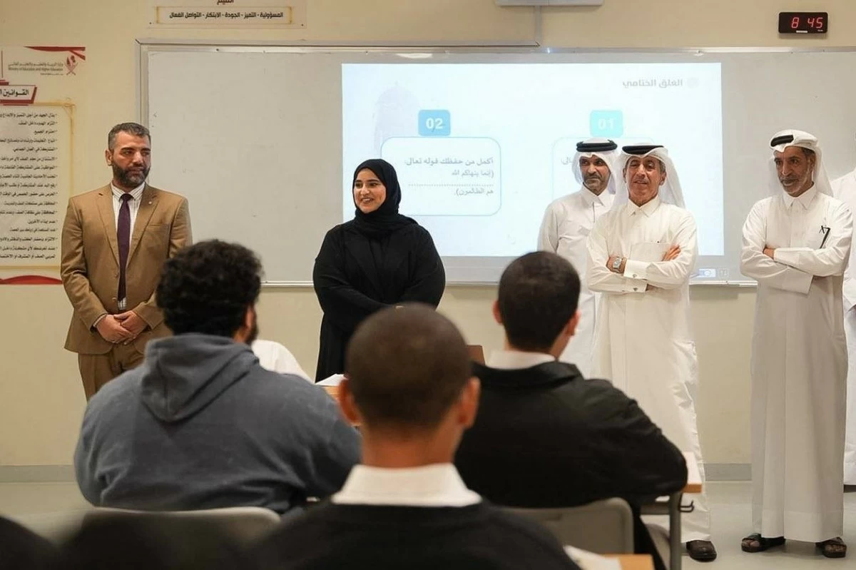 وكيل وزارة التعليم والتعليم العالي يتفقد عدداً من المدارس للتأكد من سير العملية التعليمية