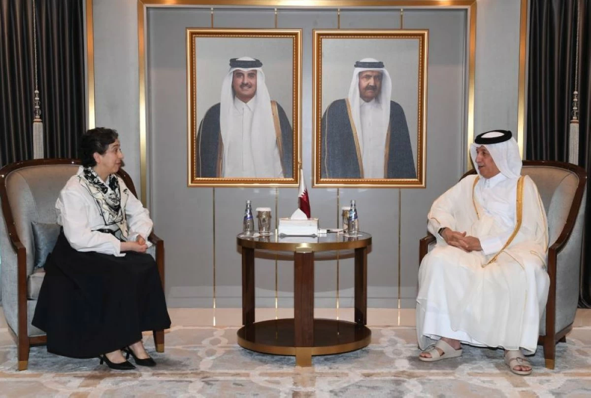 وزير الدولة للشؤون الخارجية يتسلم نسخة من أوراق اعتماد سفير البرتغال