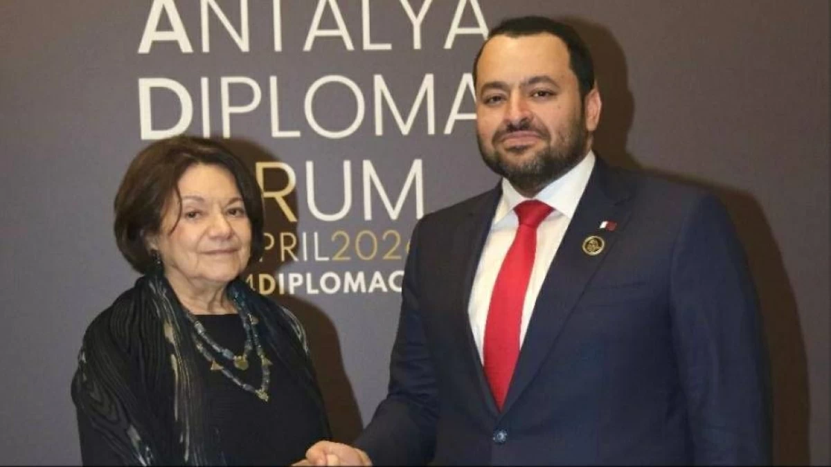 وزير الدولة بوزارة الخارجية يجتمع مع المسؤولين على هامش منتدى أنطاليا الدبلوماسي