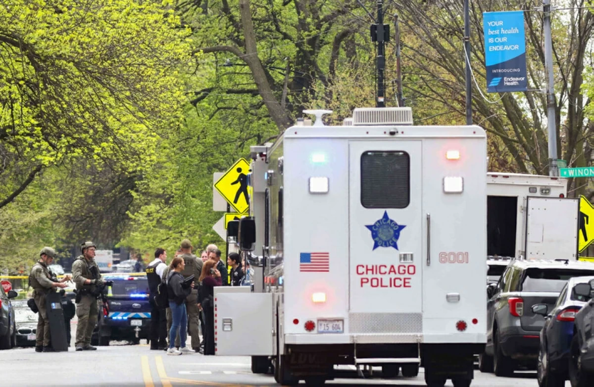 عالم الجريمة – قُتل ضابط شرطة أمريكي وأصيب آخر في إطلاق نار داخل مستشفى في شيكاغو