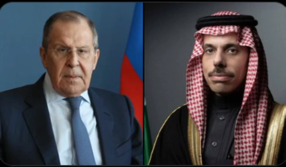 وزيرا الخارجية السعودي والروسي يبحثان هاتفيا تطورات المنطقة وتداعياتها الأمنية والاقتصادية