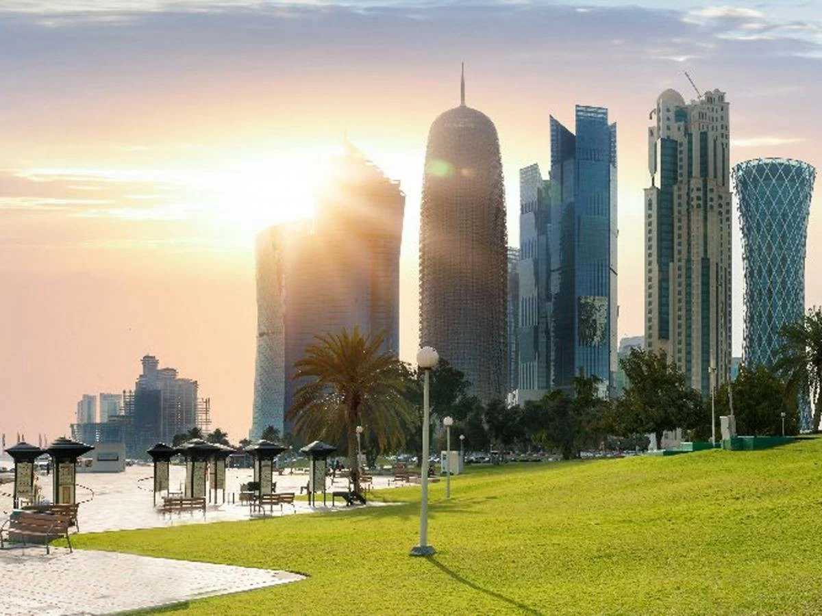 طقس حار نهارا على الساحل وتحذير من رياح قوية على البحر