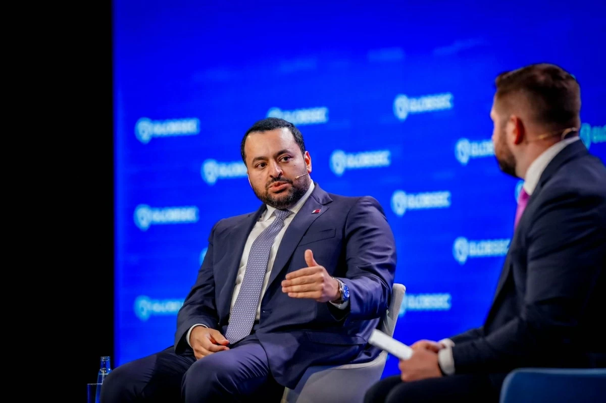 وزير الدولة بوزارة الخارجية يشارك في “منتدى جلوبيسك 2026” في براغ
