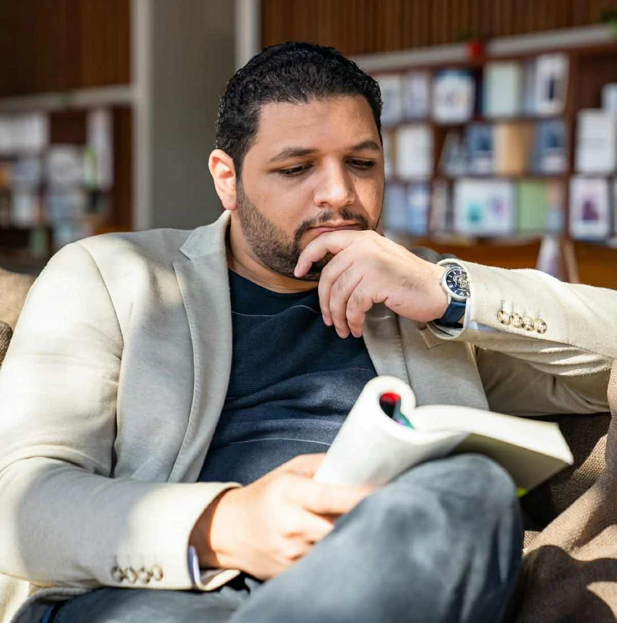 غواص اللؤلؤة.. معرض الكتاب.. يوم القراء