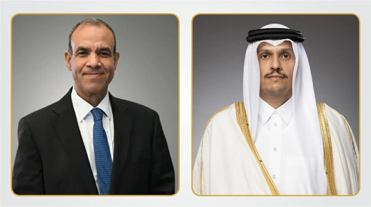 رئيس مجلس الوزراء وزير الخارجية يتلقى اتصالا هاتفيا من وزير الخارجية المصري