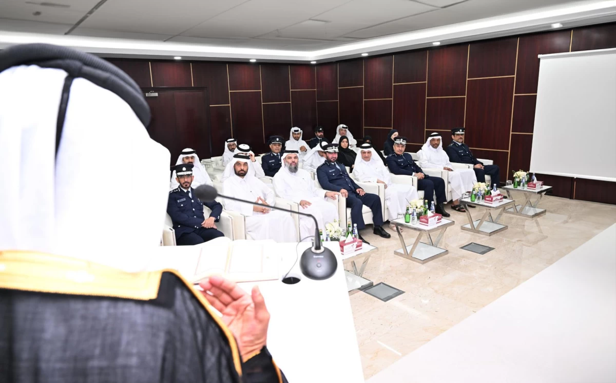 إدارة المؤسسات العقابية والإصلاحية بوزارة الداخلية تحتفل بتخريج الدفعة الأولى من النزلاء الذين أنهوا دراستهم الدبلوم إدارة المؤسسات العقابية والإصلاحية بوزارة الداخلية تحتفل بتخريج الدفعة الأولى من النزلاء الذين أنهوا دراستهم الدبلوم