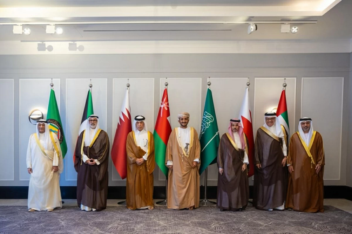 دولة قطر تشارك في الاجتماع الوزاري التنسيقي لأصحاب السمو والمعالي وزراء خارجية دول مجلس التعاون لدول الخليج العربية في عمان.