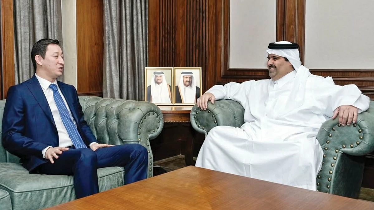 الرئيس التنفيذي للمؤسسة القطرية للإعلام يجتمع مع سفير أوزبكستان الرئيس التنفيذي للمؤسسة القطرية للإعلام يجتمع مع سفير أوزبكستان