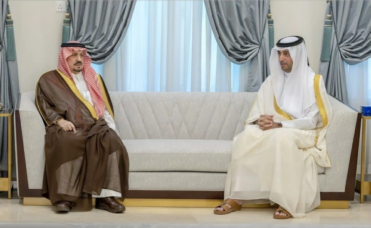 سفاراتنا تستقبل المعزين بوفاة الأمير الوالد سفاراتنا تستقبل المعزين بوفاة الأمير الوالد