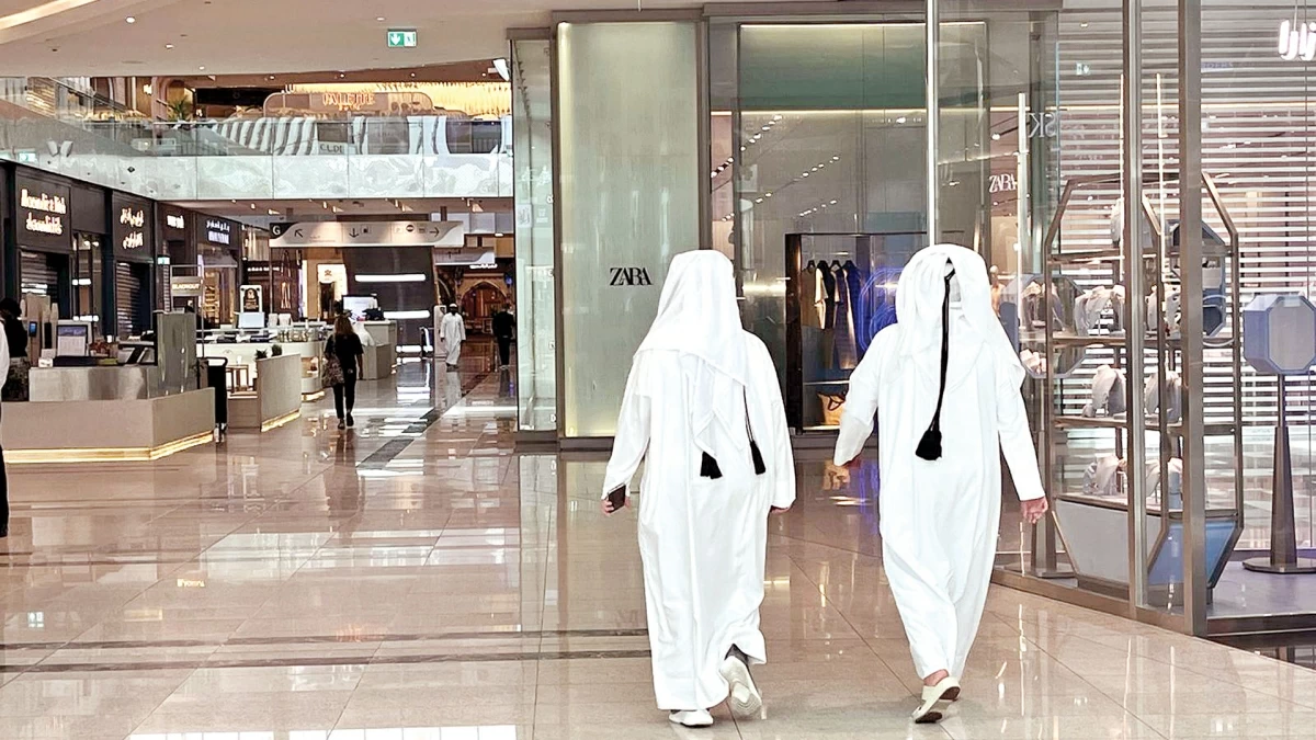 المجمعات التجارية.. وجهة صيفية آمنة للمشي